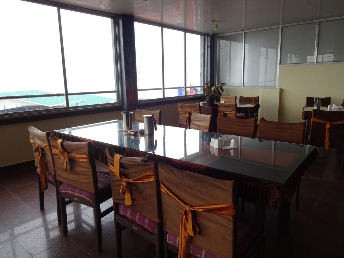 Jain Group Hotel Royal Residency Gangtok Buitenkant foto
